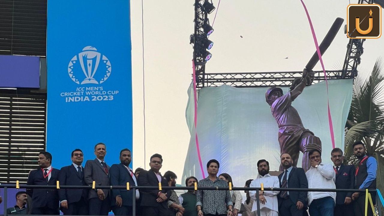 Usthadian Academy / Cricketer Sachin Tendulkar's Statue Unveiled at Wankhede Stadium